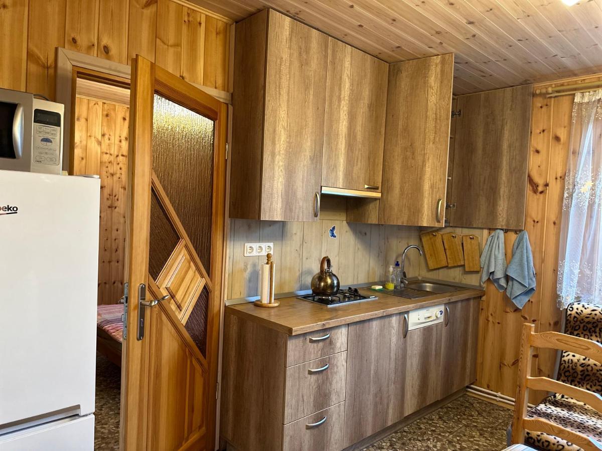 Apartamentai Su Pirtimi クライペダ エクステリア 写真